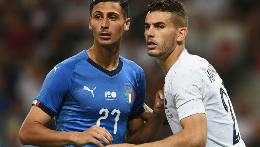 拍了拍他的 拍了拍他的